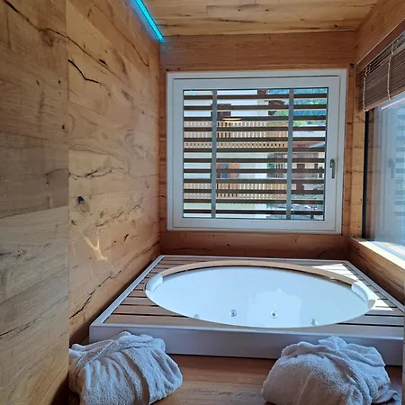 Miryam * Ponte Di Legno